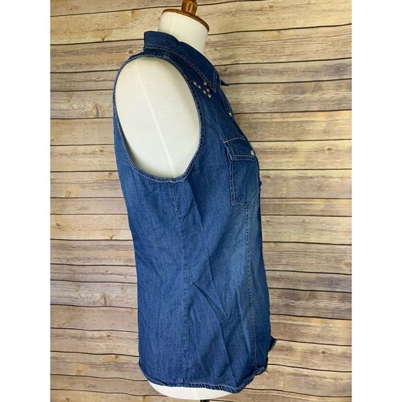 Forever 21 Womens M Chambray Top Snap Front - Picture 6 of 9